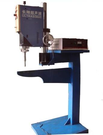中空板超声波点焊机-中空板周转箱超声波点焊机工作原理
